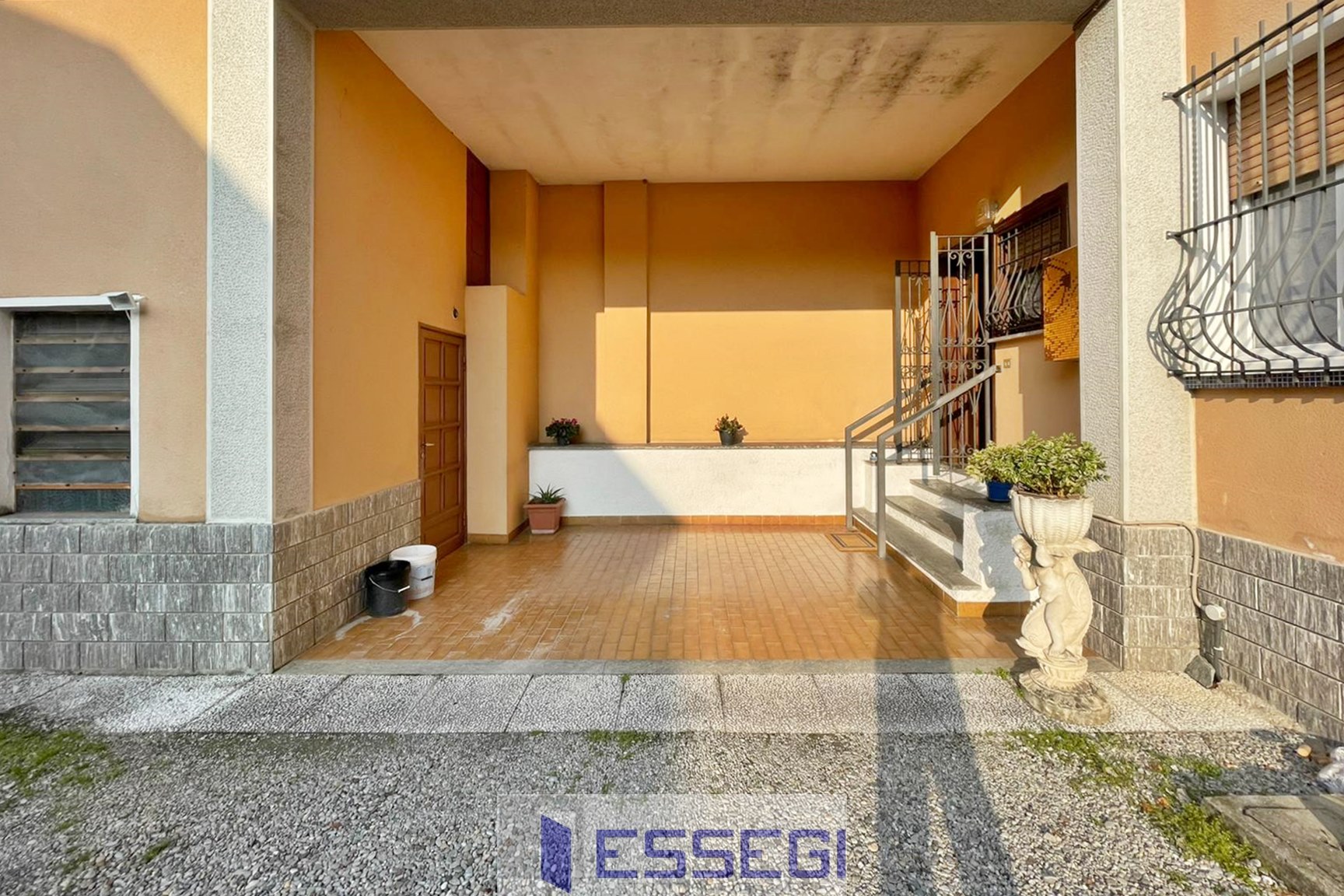 GIUSSANO Casa indipendente bifamiliare